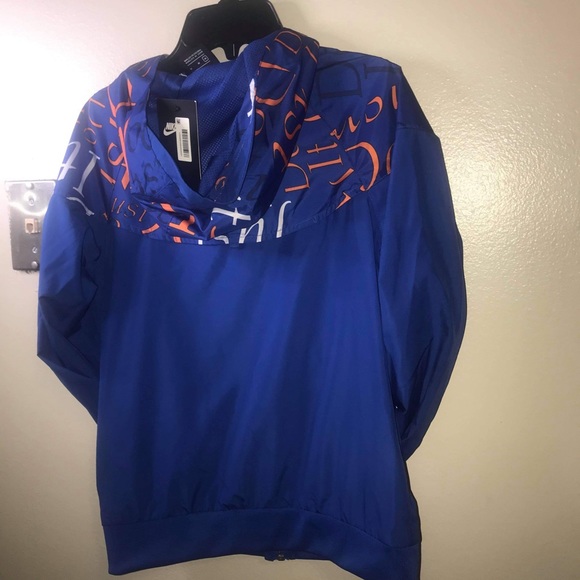 Nike jacket - Picture 2 of 3